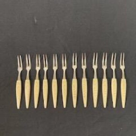 Vtg Unique & Sundry Creations 12 Mini Forks Japan Stainless Steel Charcuterie - Picture 2 of 6
